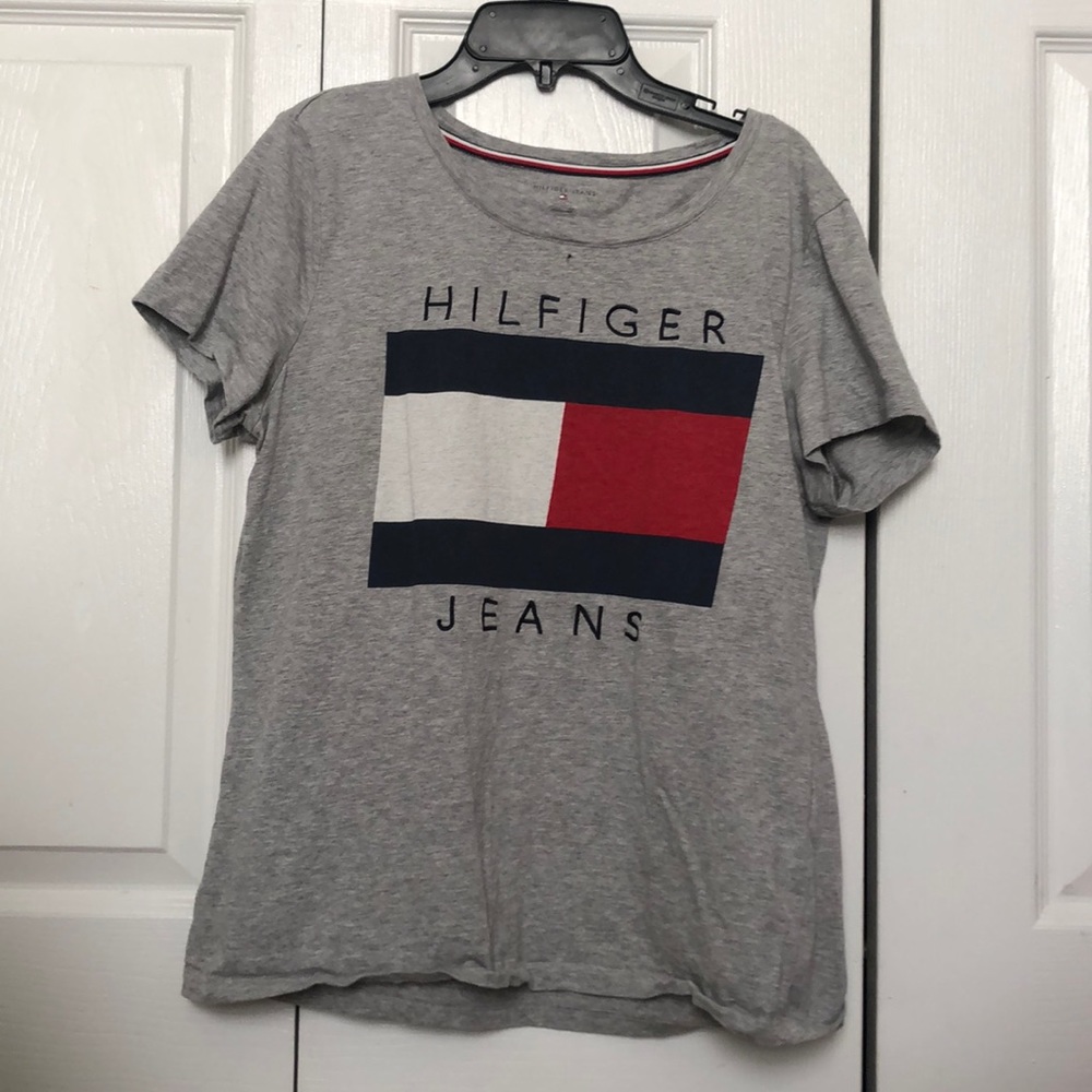 grey Hilfiger jeans shirt